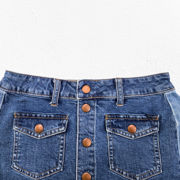 Madewell Two Tone Colorblock Button Front Denim Classic Mini Skirt Size 26 - Picture 2 of 9